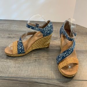 Toms espadrille and fabric wedges size 8